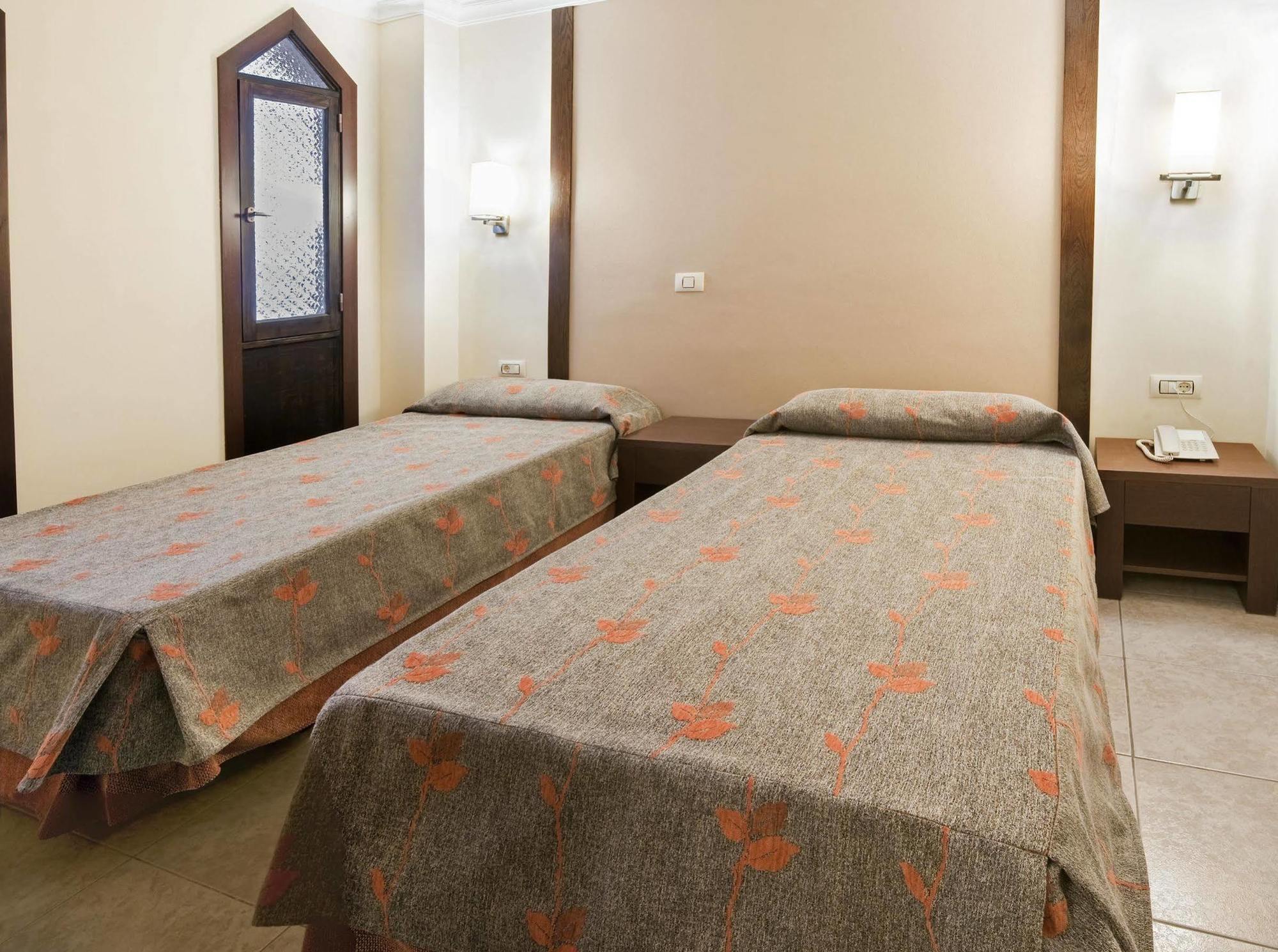 بلايا ذي لاس أميريكاس Kn Aparthotel Columbus المظهر الخارجي الصورة